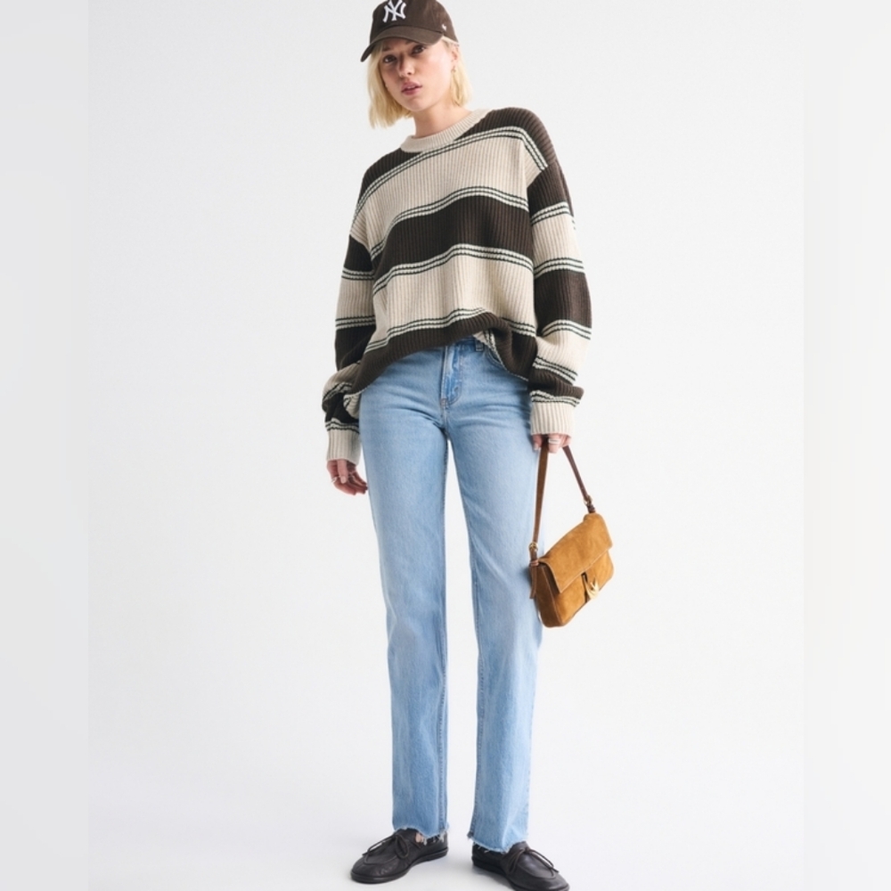 Abercrombie and Fitch Light Blue High-Rise Straight Jeans - Women's